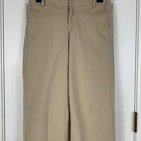 Gap original khaki colored pants with stretch and wide legs. Size 0 regular - Picture 2 of 9